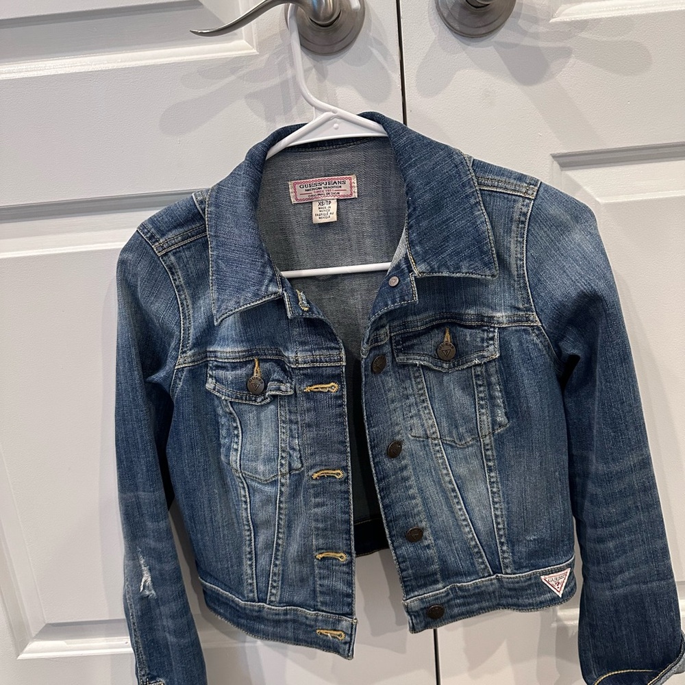 Guess cropped jean jacket. XS